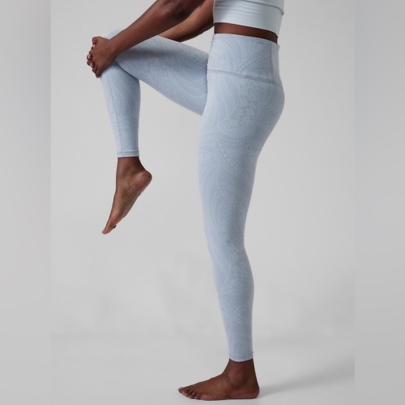 Athleta Elation Textured Tight in Dreamweaver Blue XS - Picture 4 of 8